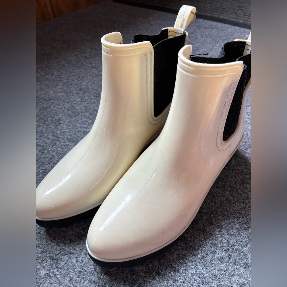 Women's Cream Ankle Boots